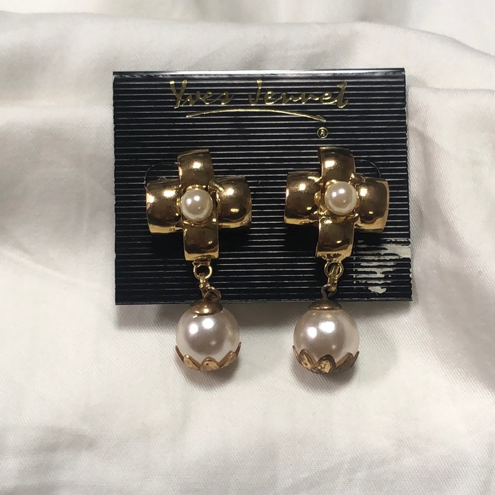Yves Jennet Faux Pearl and Gold Bead Pierced Earrings Vintage